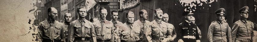 "Hitlers Hofstaat: Der Gipfel der Macht": Adolf Hitler zusammen mit Goering und weiteren Naziführern in München, 1938